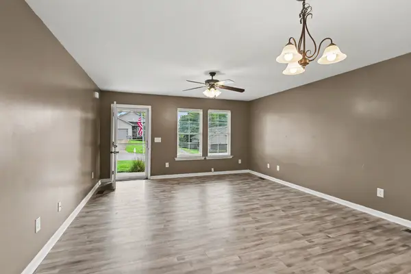 209 Woodsong lane, Columbia, TN 38401
