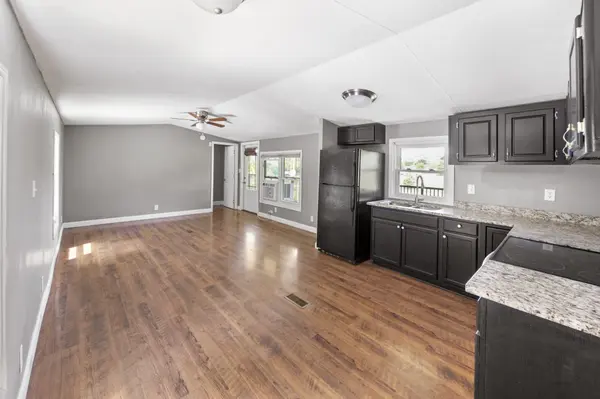 4545 Browning Branch Rd, Bethpage, TN 37022