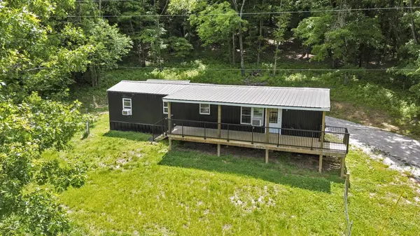 4545 Browning Branch Rd, Bethpage, TN 37022
