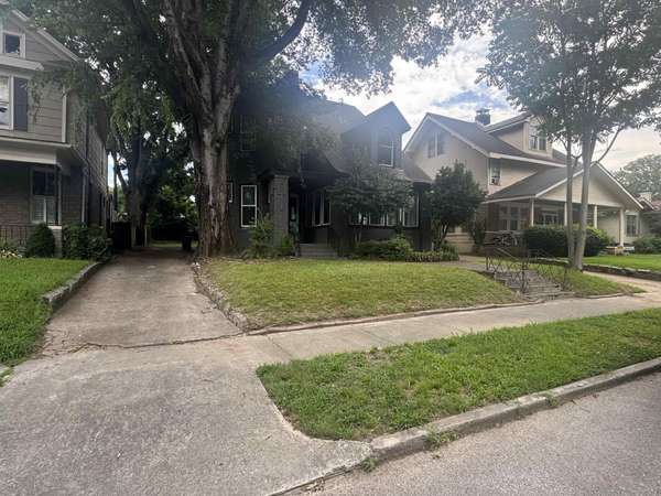 1609 EASTMORELAND AVE, Memphis, TN 38104