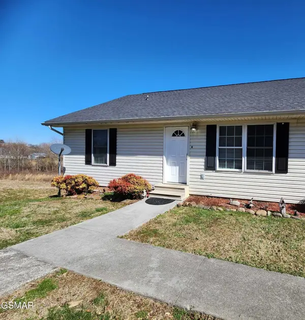 2904 Boyds Creek Hwy #4, Sevierville, TN 37876