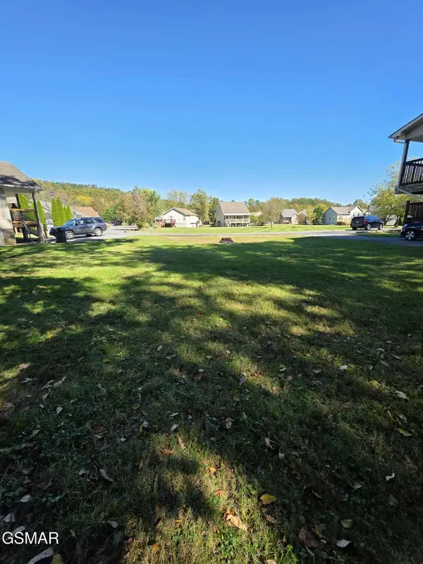 23 Slippery Rock Circle, Pigeon Forge, TN 37863
