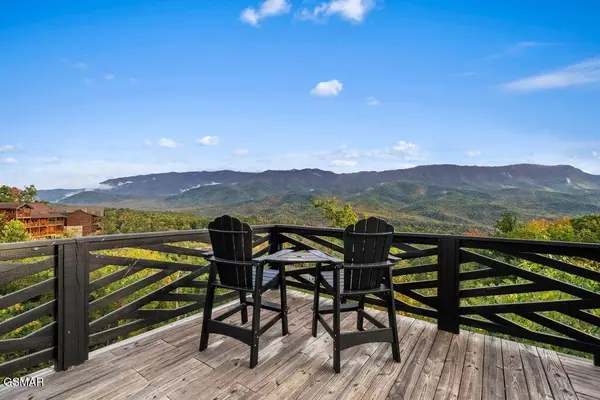 839 Deer Path Lane, Gatlinburg, TN 37738