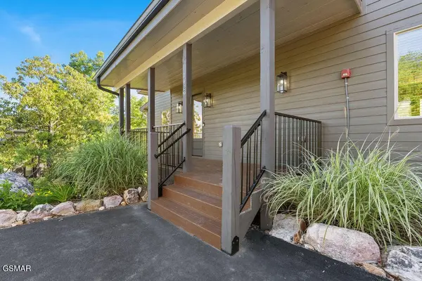 1429 Mountain Ash Way, Sevierville, TN 37876
