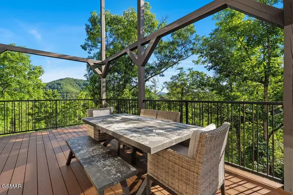 1429 Mountain Ash Way, Sevierville, TN 37876