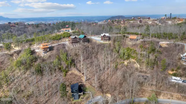 4 Walker Trail, Sevierville, TN 37876
