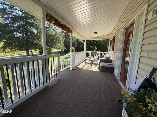 747 Gists Creek Road, Sevierville, TN 37876