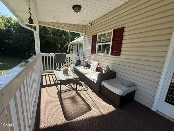 747 Gists Creek Road, Sevierville, TN 37876