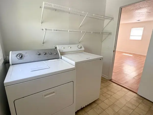 300 37th Ave #N, Nashville, TN 37209