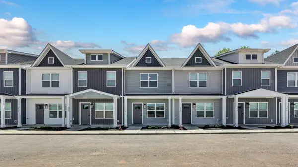 352 Front Ridge Cir, Clarksville, TN 37040