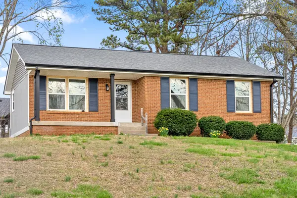 2214 Glory Dr, Clarksville, TN 37043