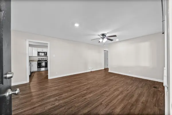 18 Dalewood Dr, Clarksville, TN 37042