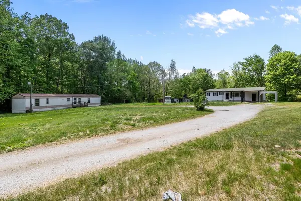 305 Old Bruceton Rd, Bruceton, TN 38317