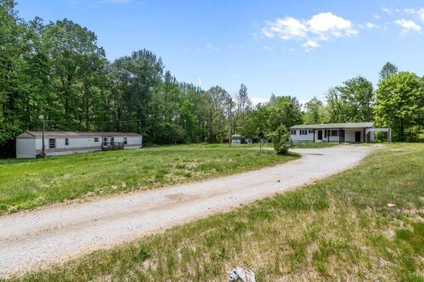 305 Old Bruceton Rd, Bruceton, TN 38317