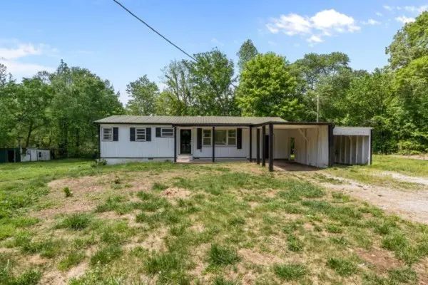 305 Old Bruceton Rd, Bruceton, TN 38317