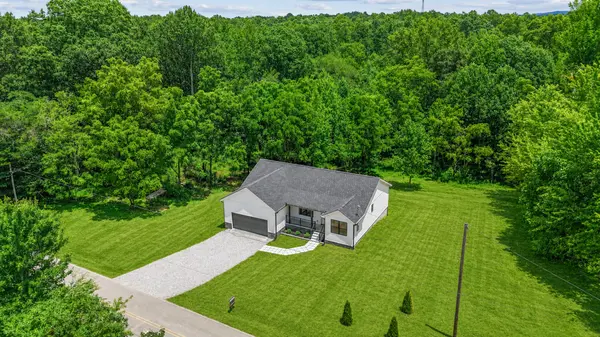 2060 Lockhart Town Rd, Tracy City, TN 37387