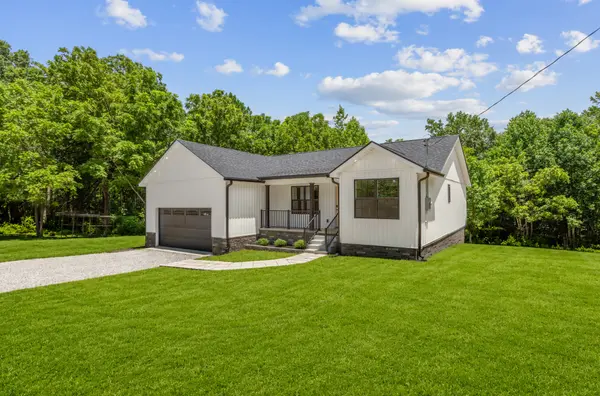 2060 Lockhart Town Rd, Tracy City, TN 37387