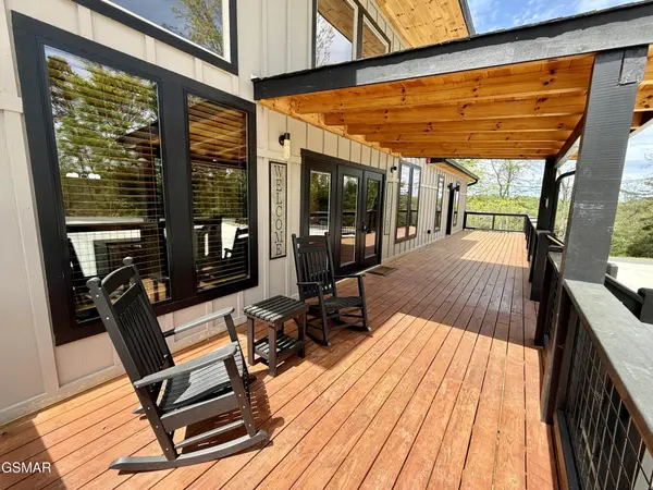 725 Timberlake Circle, Sevierville, TN 37876