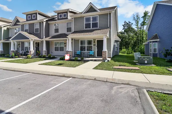 133 Davis Ridge Ln, Clarksville, TN 37040