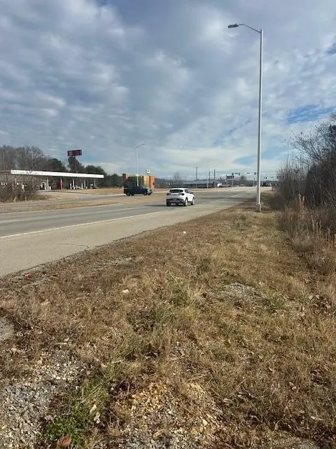 1 Decatur Pike Hwy 30 #W, Athens, TN 37303