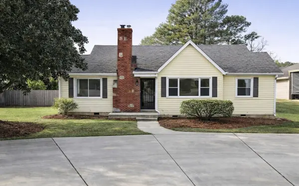 583 N Broad St, Lexington, TN 38351