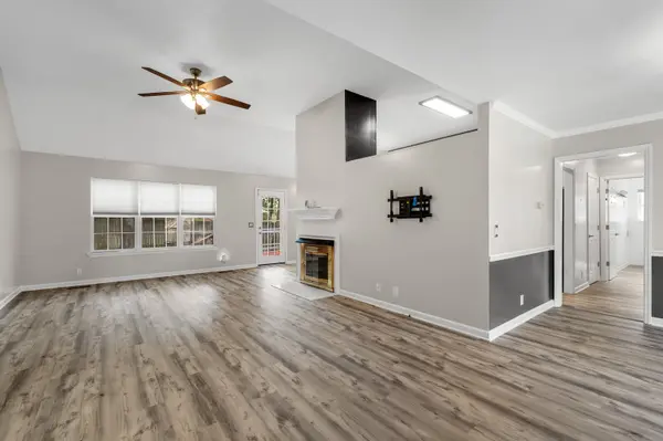 616 Woodland Hills Dr, La Vergne, TN 37086