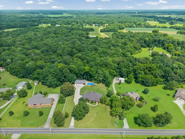 635 Mobley Rd, Clarksville, TN 37043