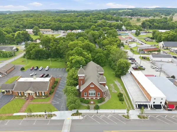 126 N Main St, Mount Pleasant, TN 38474