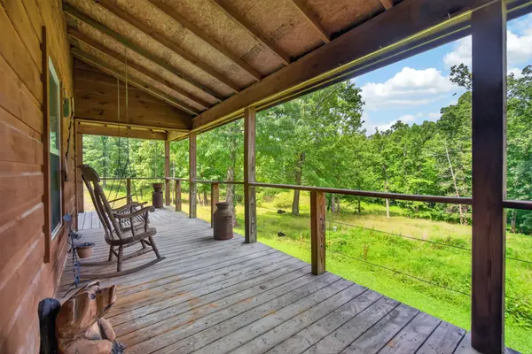 513 Valley Ridge Rd, Jamestown, TN 38556