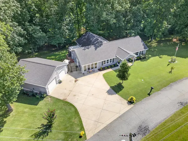 203 Shane Lee Cir, Dover, TN 37058