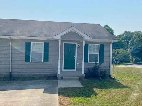 944 Kingsbury Dr #B, Clarksville, TN 37040