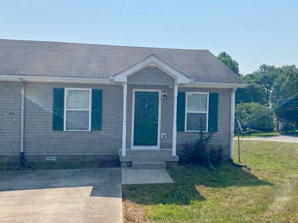 944 Kingsbury Dr #B, Clarksville, TN 37040