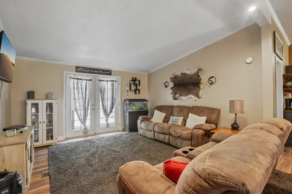 1008 Hopewood Ln, Chapmansboro, TN 37035