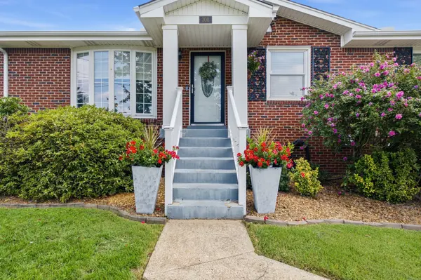 300 Weldon Dr, Hermitage, TN 37076