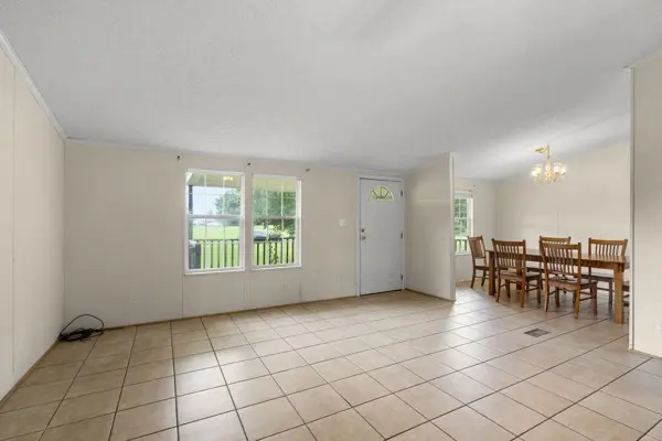 301 Shirley Bates Dr, Clifton, TN 38425