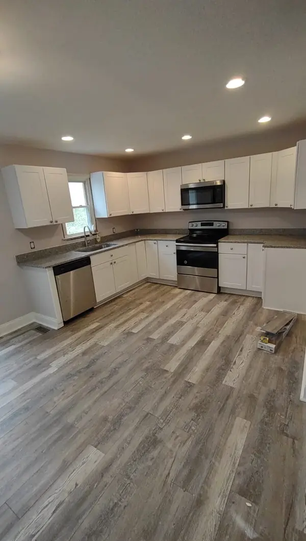 918 Velma Ln, Murfreesboro, TN 37129