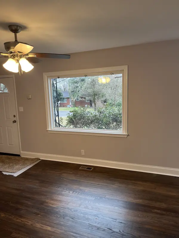 918 Velma Ln, Murfreesboro, TN 37129
