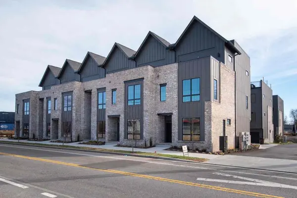 738 Douglas Ave #11, Nashville, TN 37207