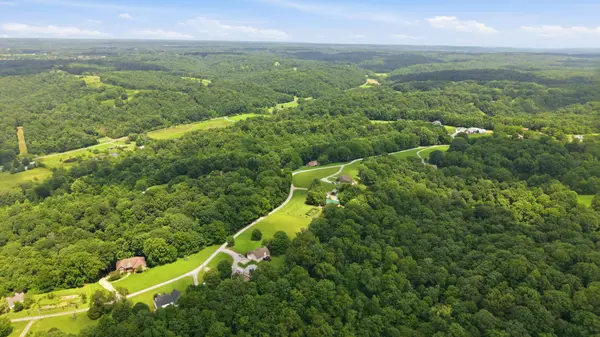 1060 Thornberry Trce, Goodlettsville, TN 37072