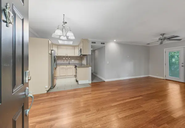 601 Boyd Mill Ave #H2, Franklin, TN 37064