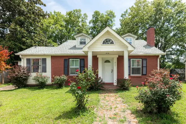 311 W 15th St, Columbia, TN 38401