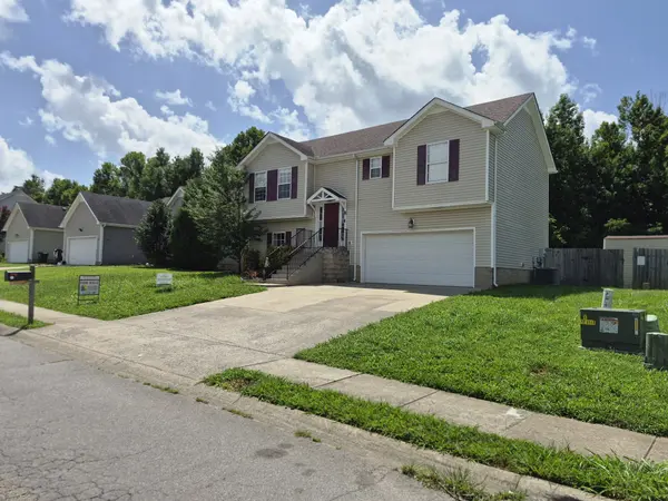 1401 Mutual Dr, Clarksville, TN 37042
