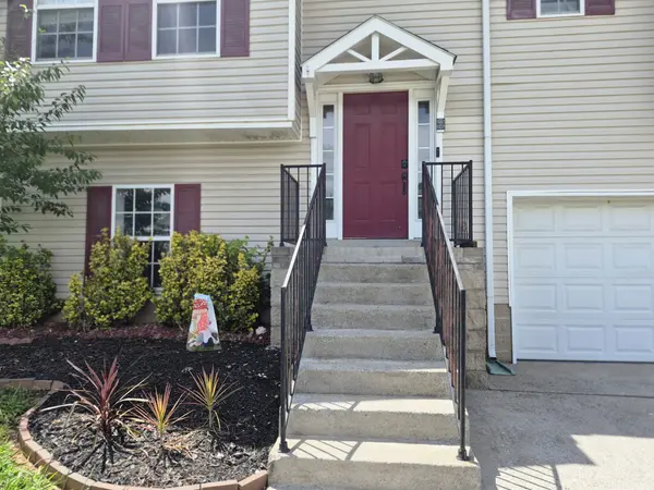 1401 Mutual Dr, Clarksville, TN 37042