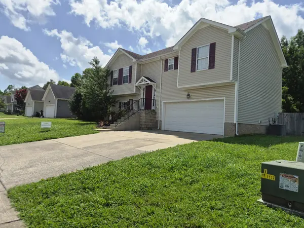 1401 Mutual Dr, Clarksville, TN 37042