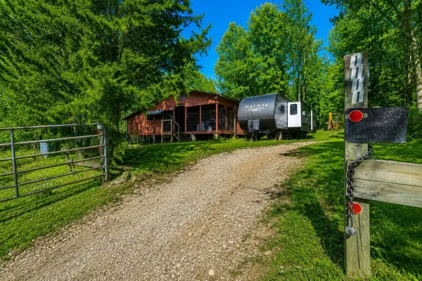 1111 Ditch Gap Road, Whitwell, TN 37397
