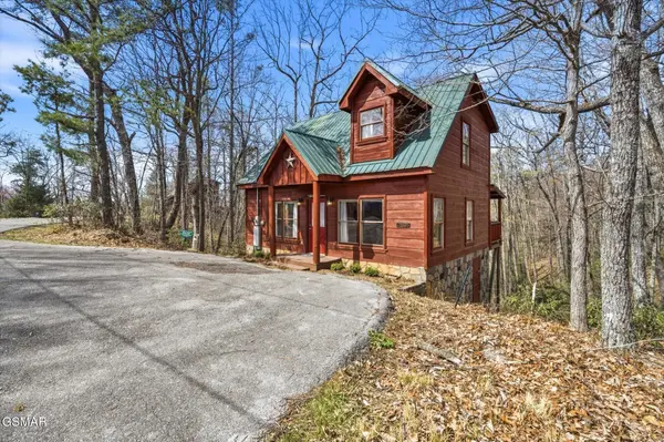 2430 N School Hse Gap Road, Sevierville, TN 37876