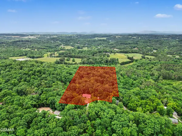 1717 Elkins Road, Kodak, TN 37764