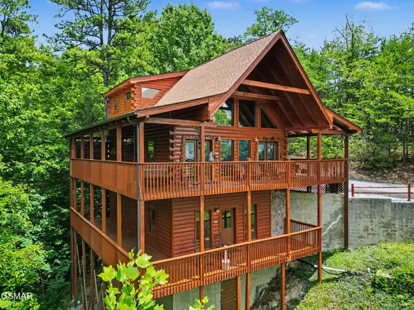 1944 E Mountain Way, Sevierville, TN 37876