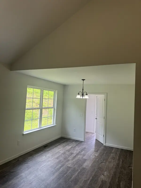 2075 Collier Rd, Lewisburg, TN 37091