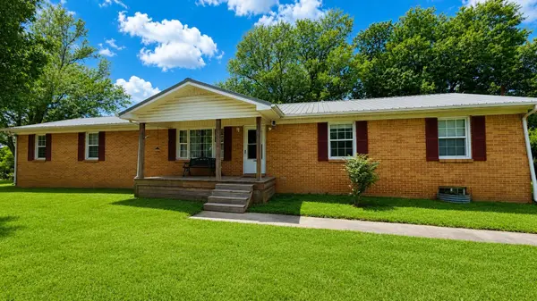 3040 McMinnville Hwy, Smithville, TN 37166